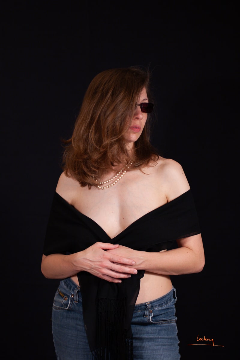 Photo de charme réalisée en studio par Ludovic Leclercq, photographe à Chantilly dans l'OIse.